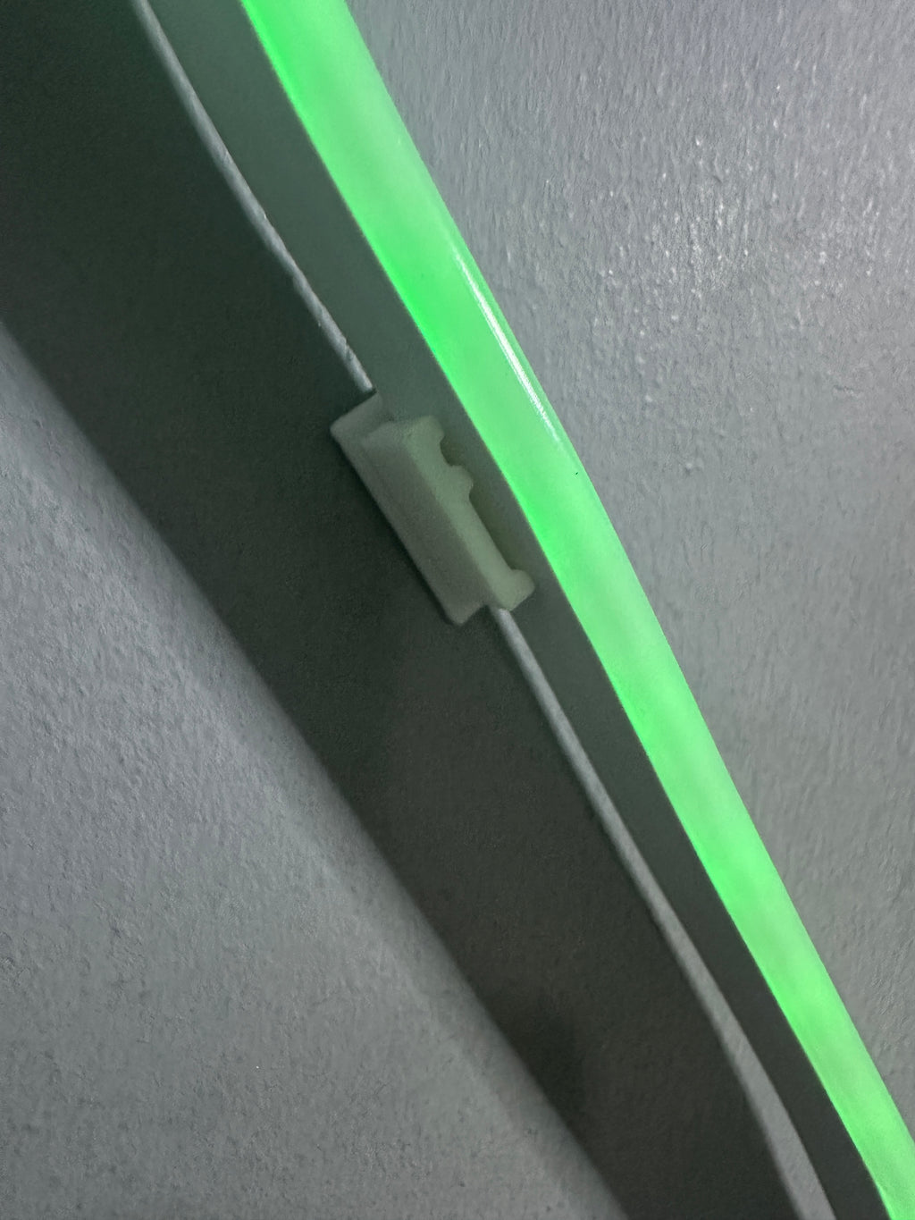 led strip holder clip - Adhesive/screw mount