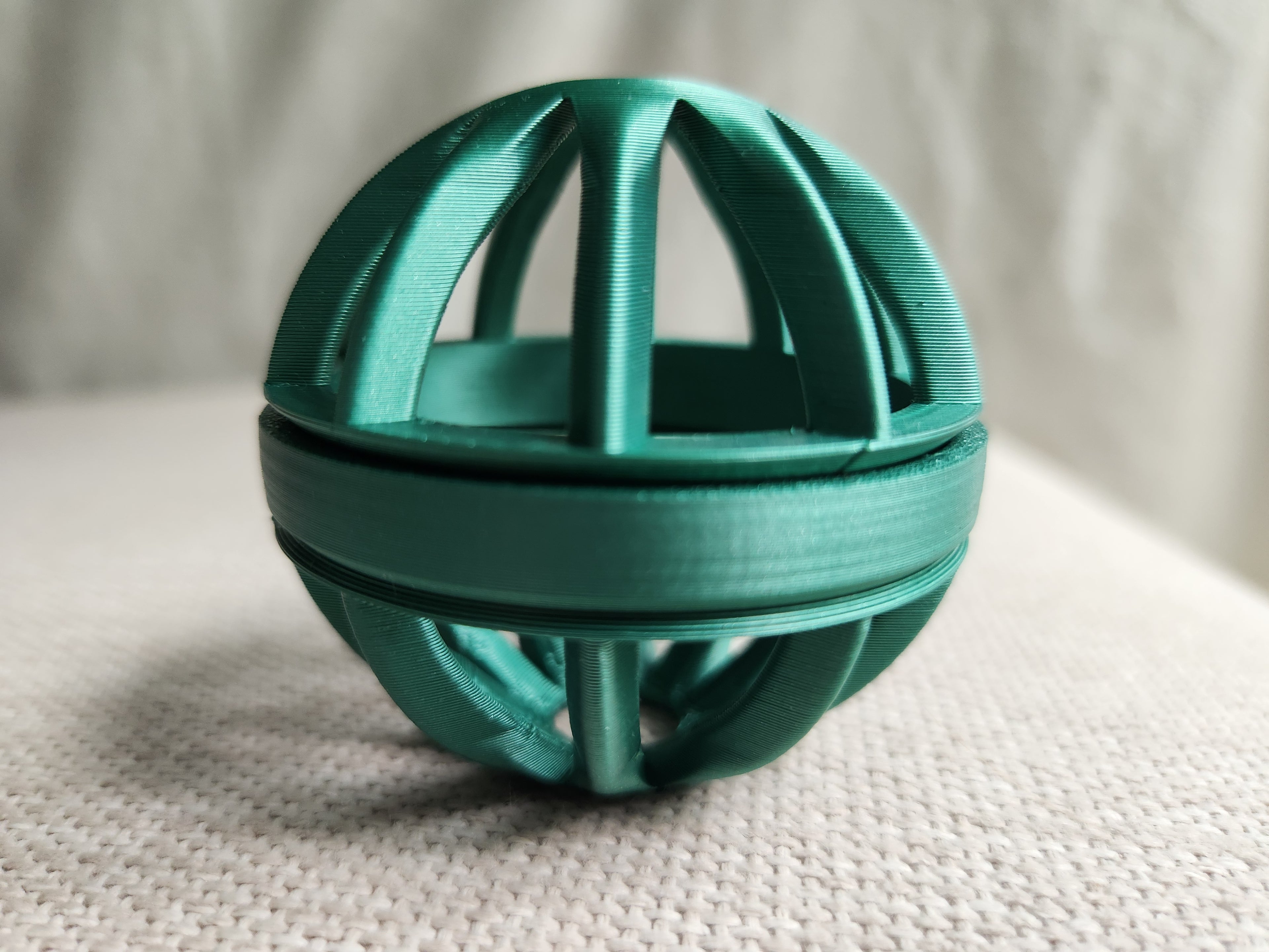 Twist & Treat Ball (Cat Toy)