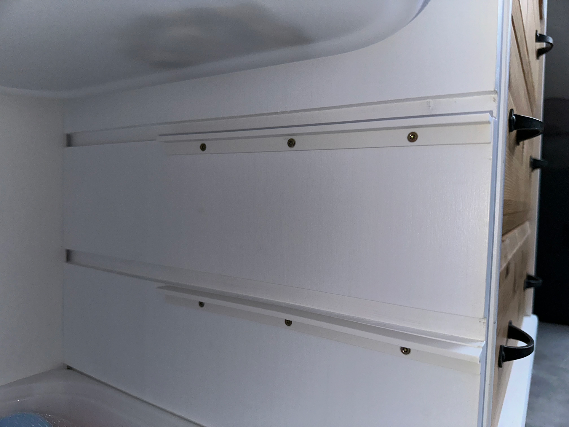 L-shaped rail for IKEA Trofast