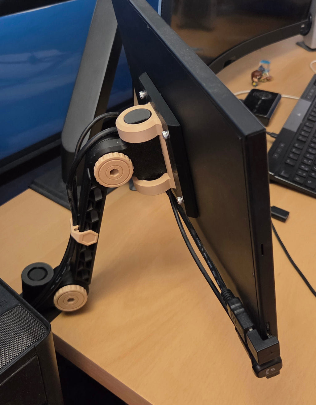 VESA Monitor Arm Mounting System (Small)