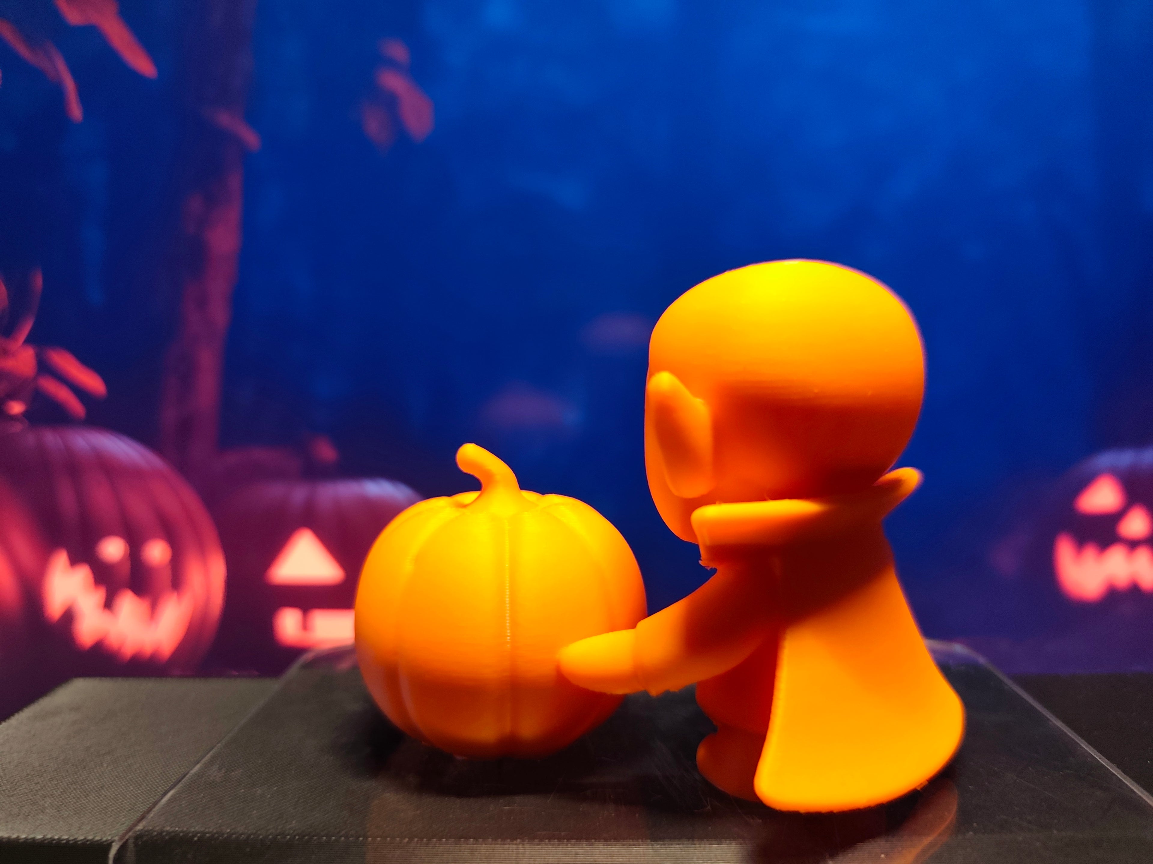 Cute Vampire & Pumpkin – Easy to Customize