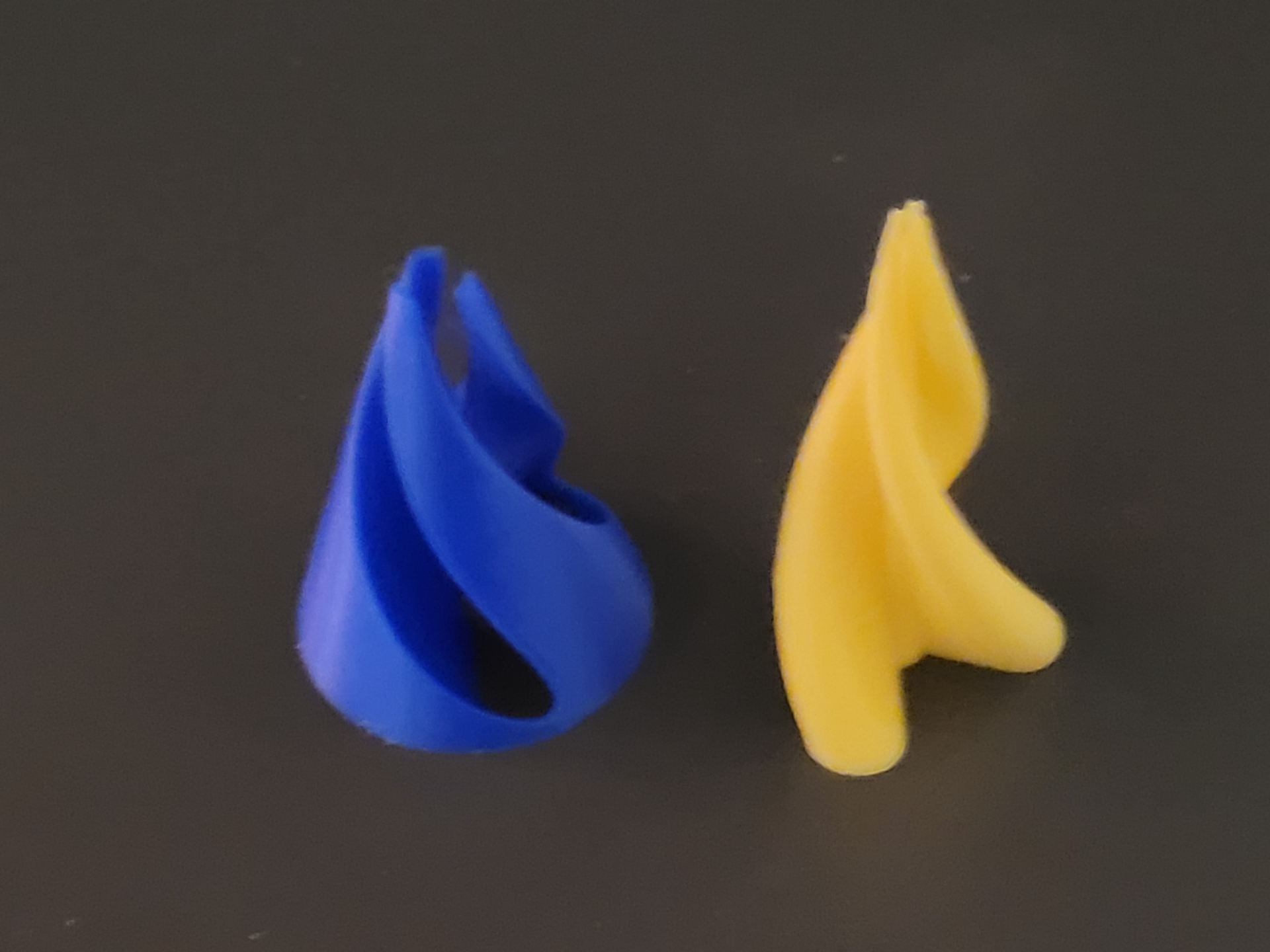 Custom Impossible Passthrough Cone - OpenSCAD
