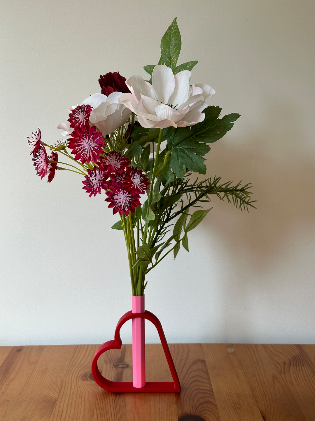 Heart Vase Octagonal 100mm - Perfect for Valentines, Mothers Day, a Loved one. No Supports