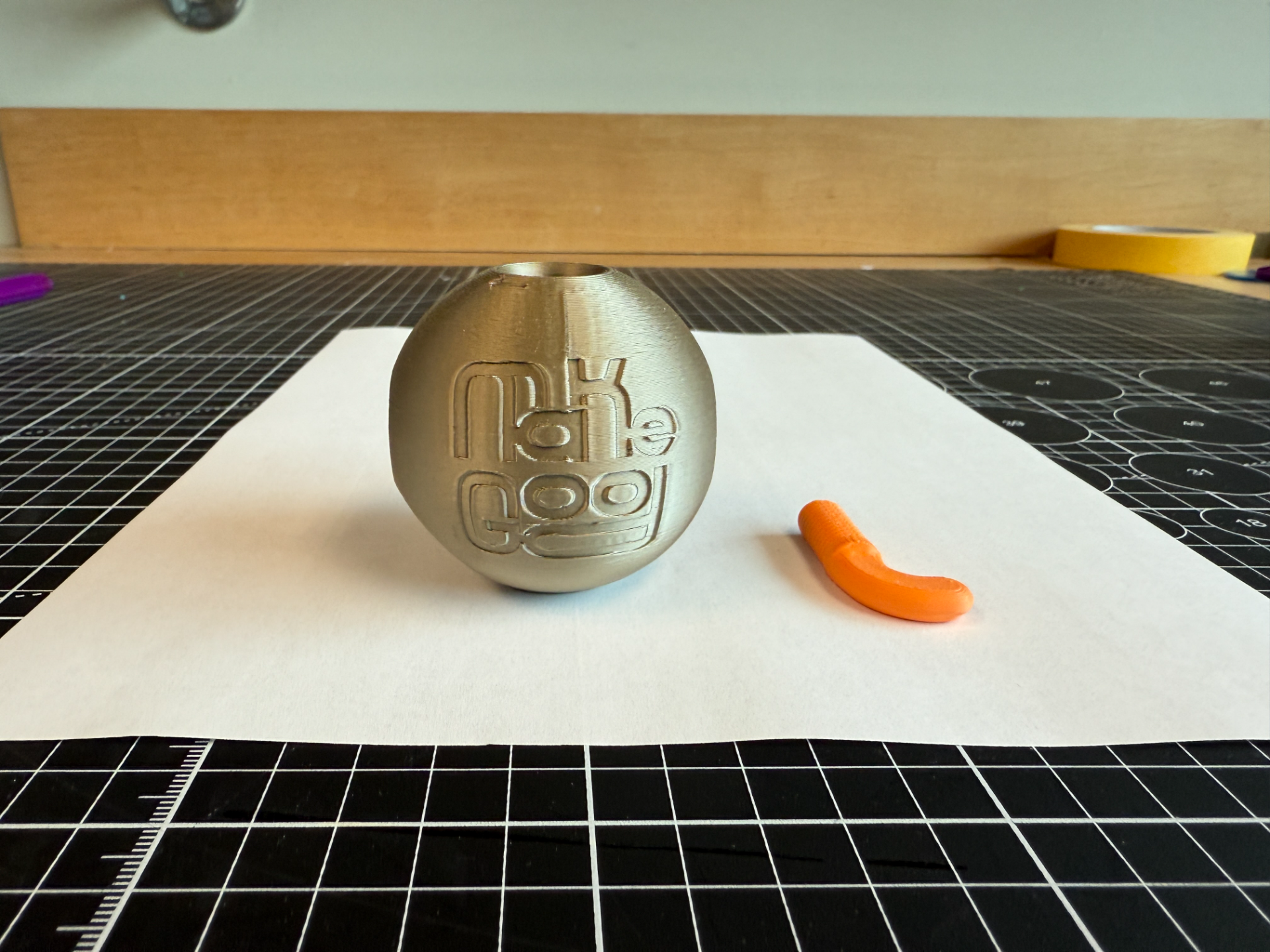 MakeGood Pen Ball - Medium - Writing Device