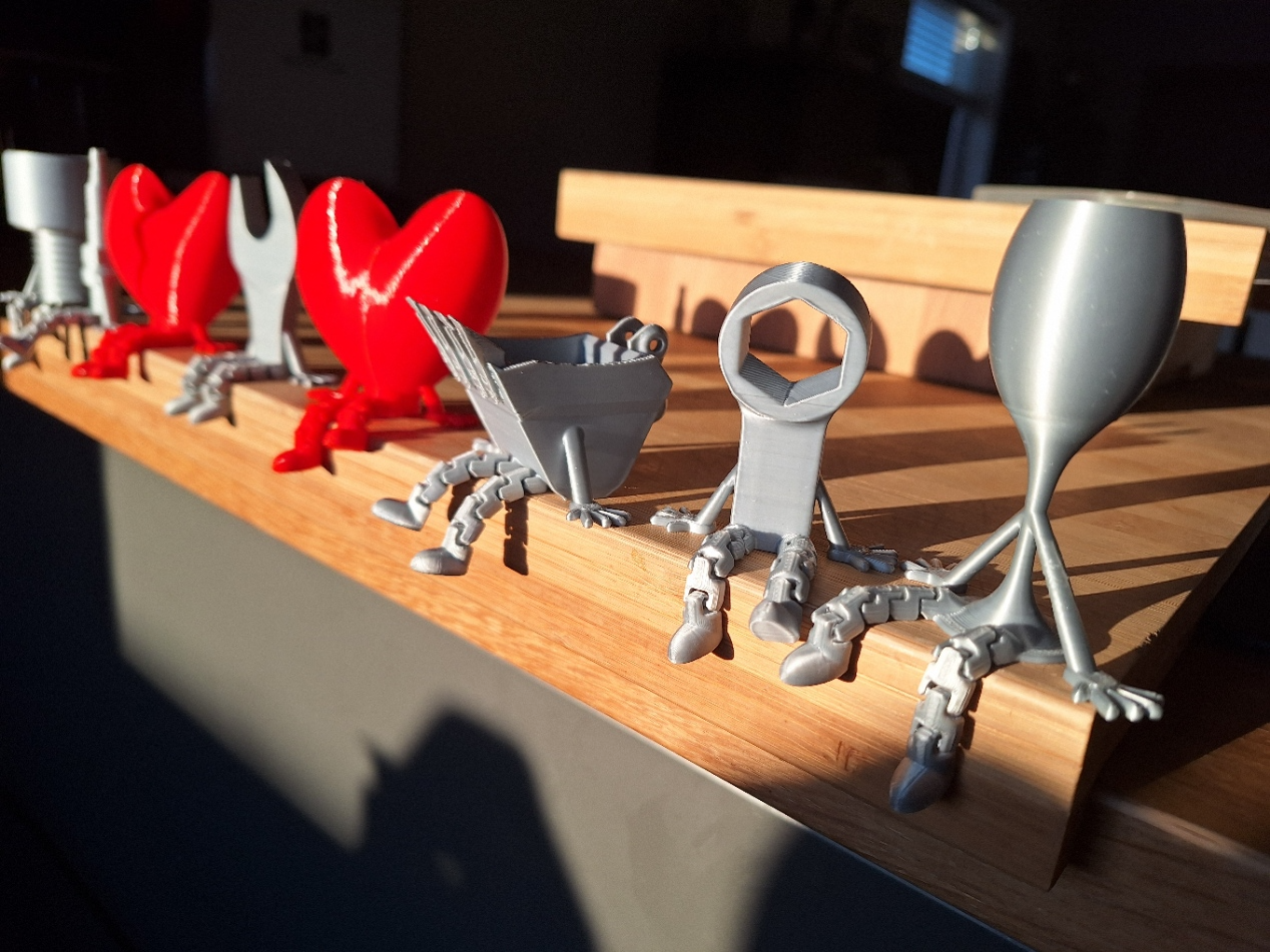 Articulated flexi heart with legs love hart coeur