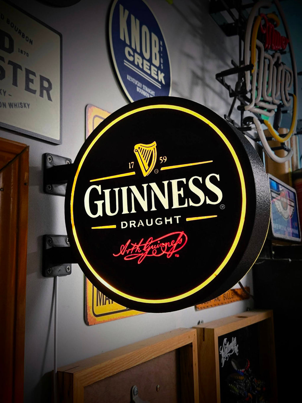 GUINNESS - 2-Sided Wall mount Pub Light