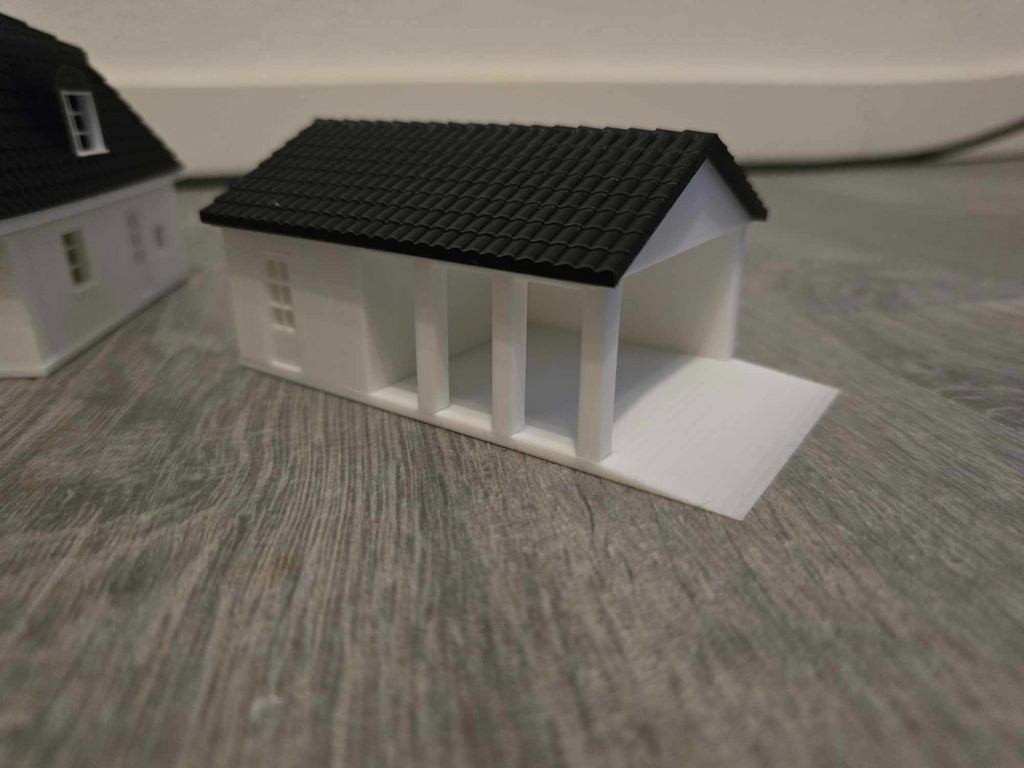 House with carport H0 scale