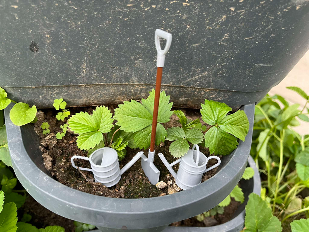 Watering can 1:10 and 1:12, miniature, diorama