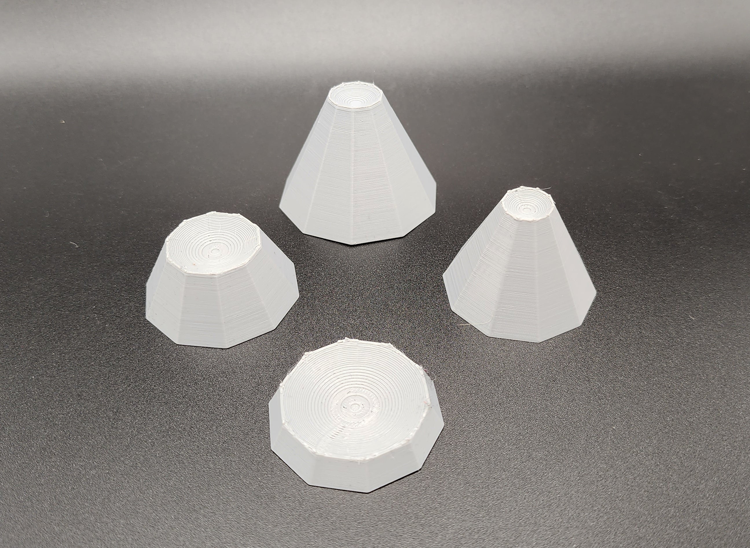 Stands for 3D Scanning Round Objects