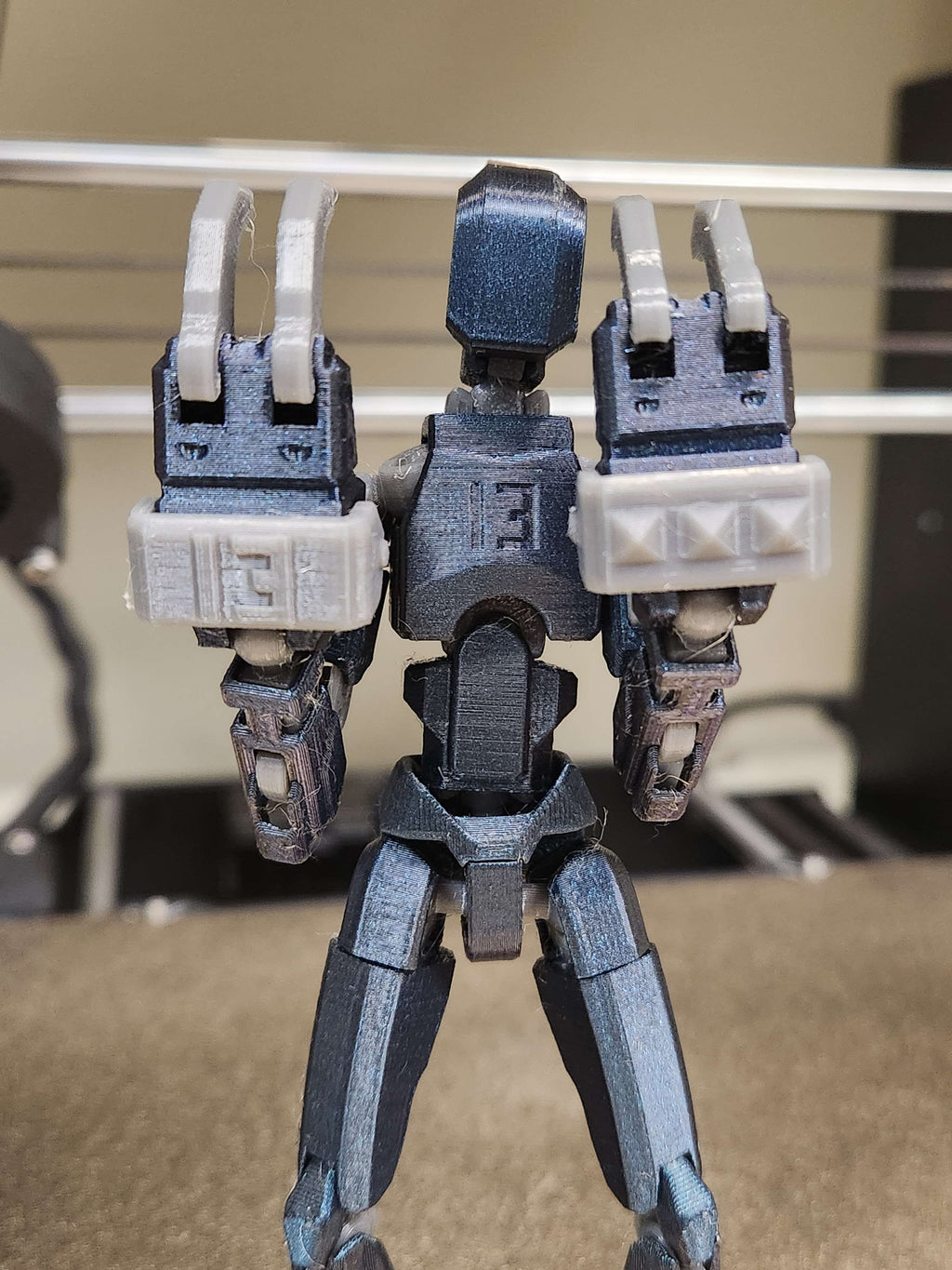 Dummy 13 Power Claw w/ "Knuckle Dusters"