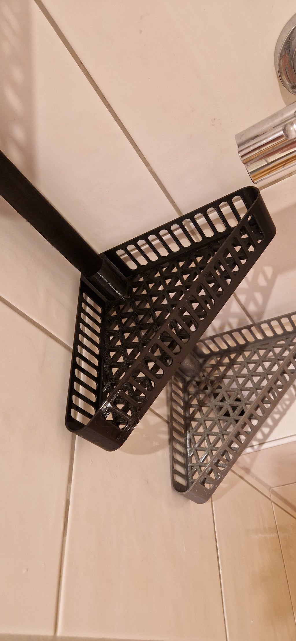 Dusch Stangen Teleskop Korb