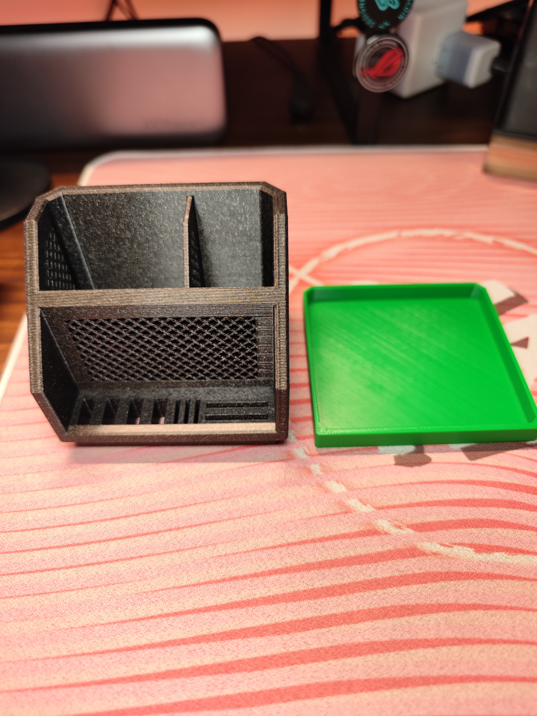 U盘内存卡收纳盒 Usb flash drive storage box