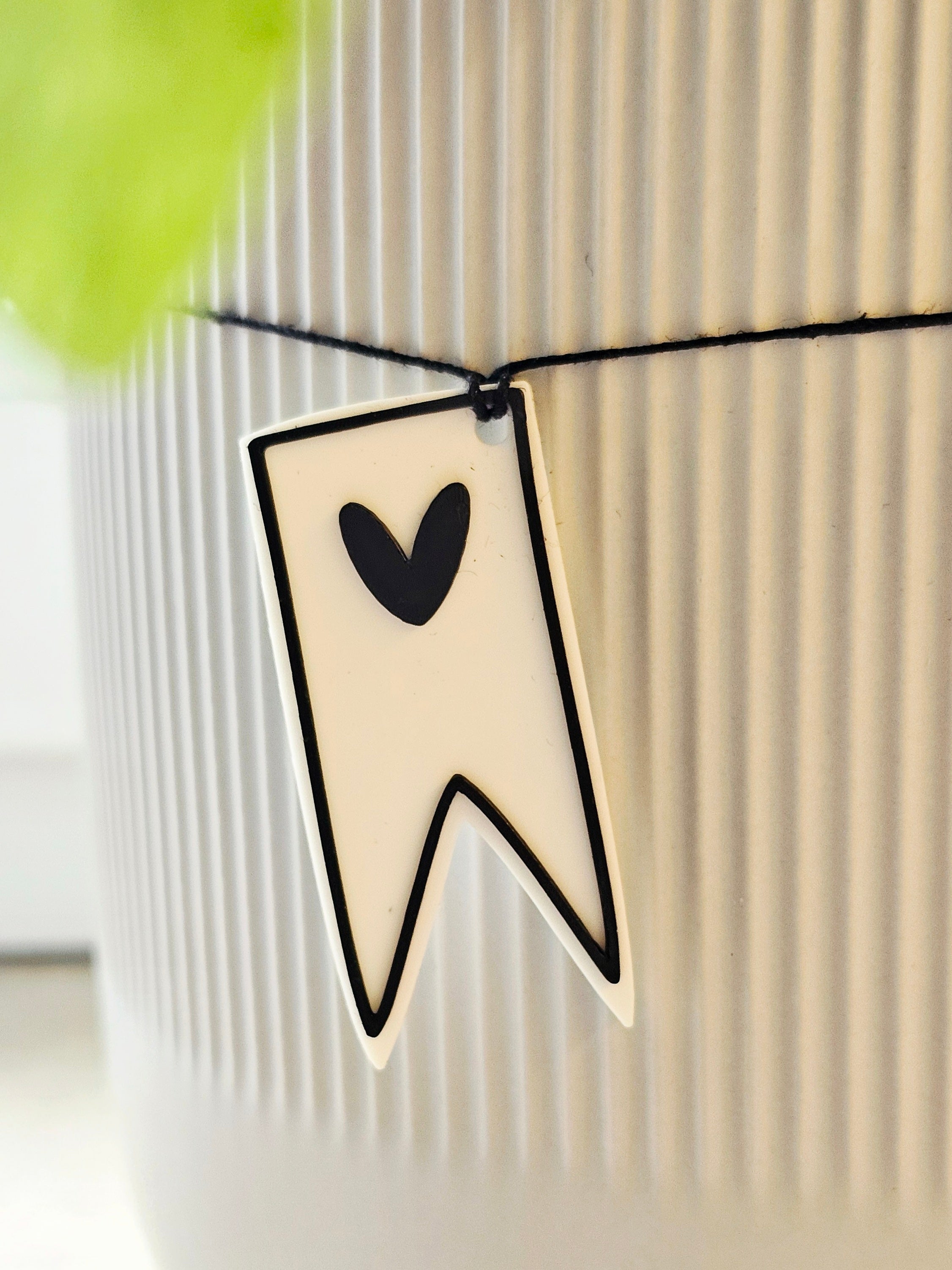 Mini Flag Tag – 3D Printed Gift Tag with Heart