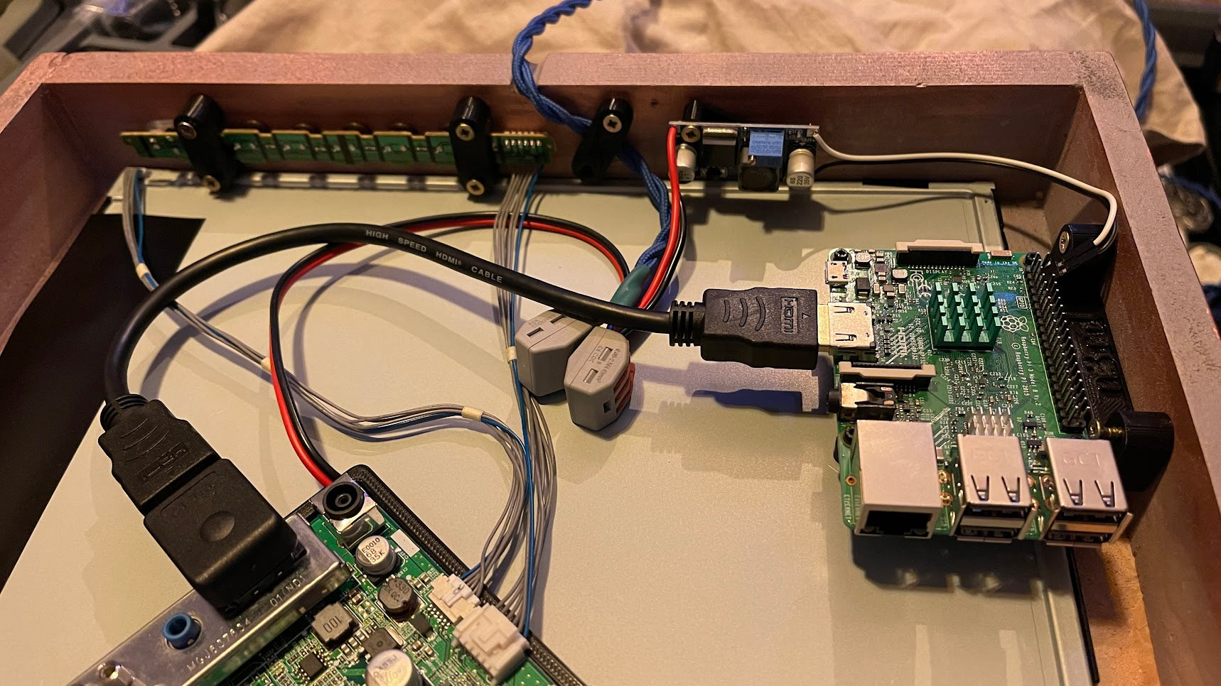Pi and Pi Zero Vertical screw mount