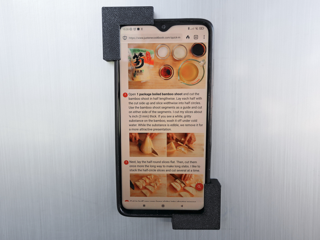 Adjustable Magnetic Phone / tablet Holder