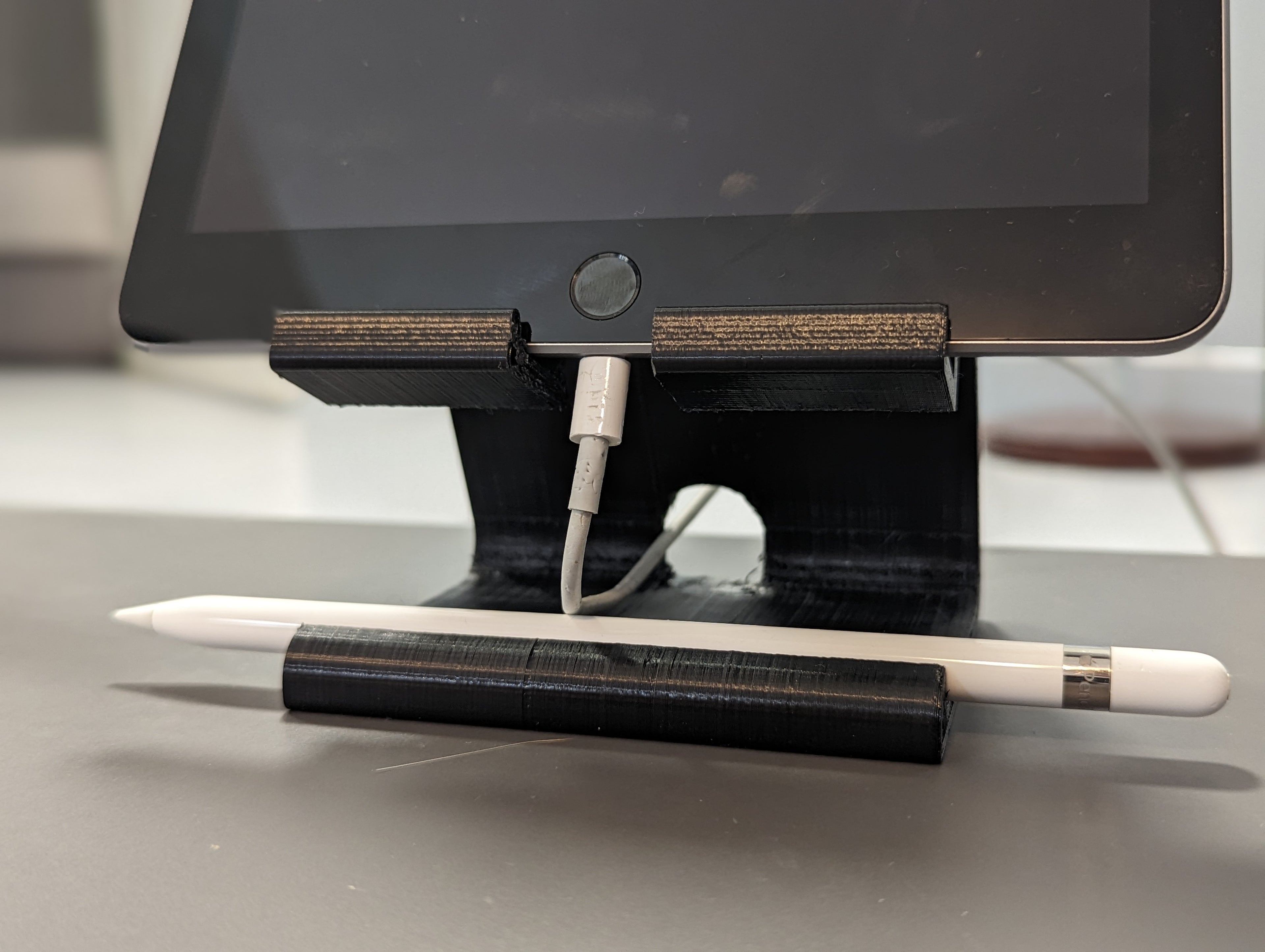 iPad & Apple Pencil Stand