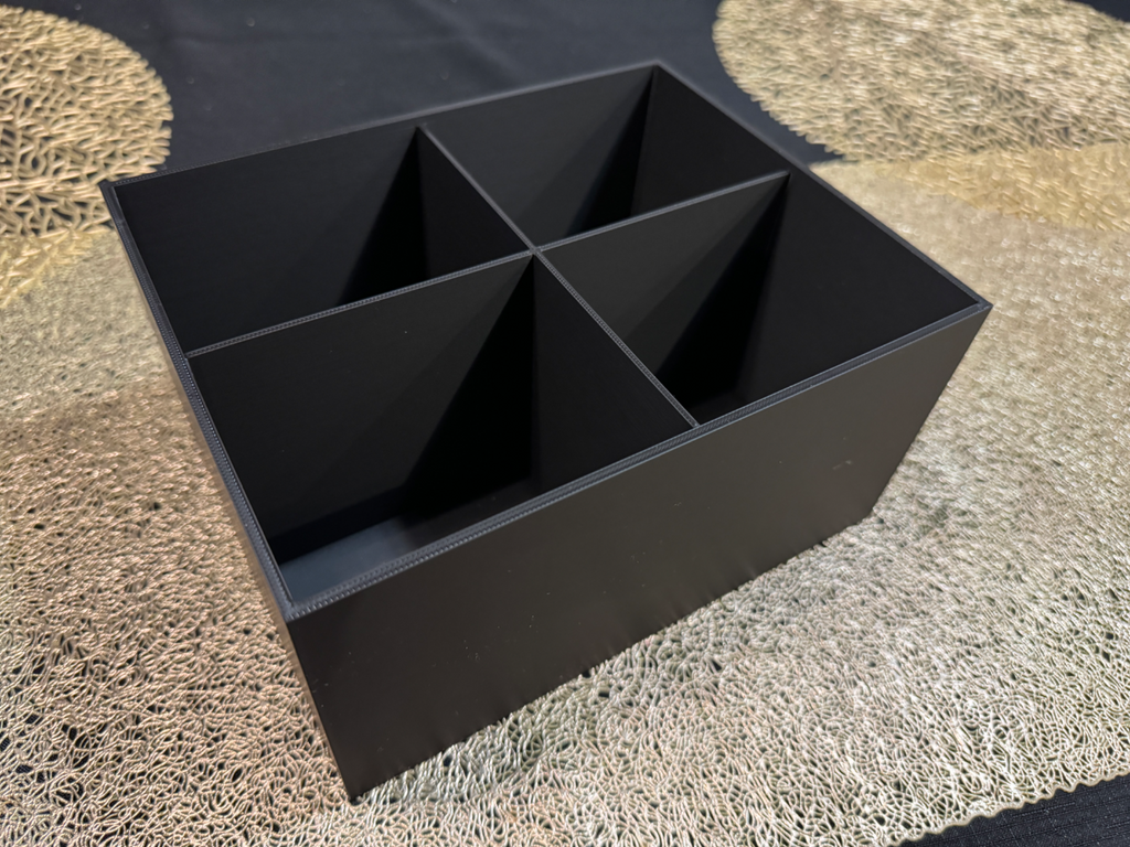 Compartment Box Storage 4 split 200x160x100 + Lid
