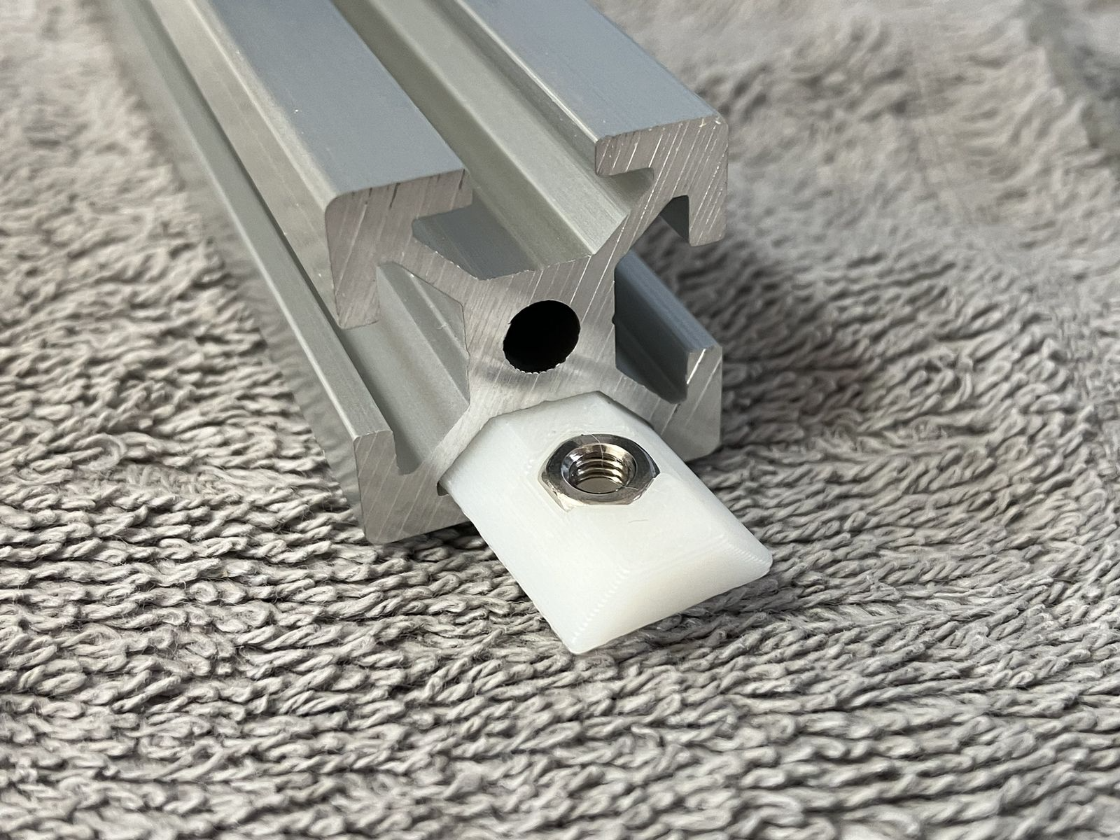 Panel attachment with M3 screw on 2020 Extrusions