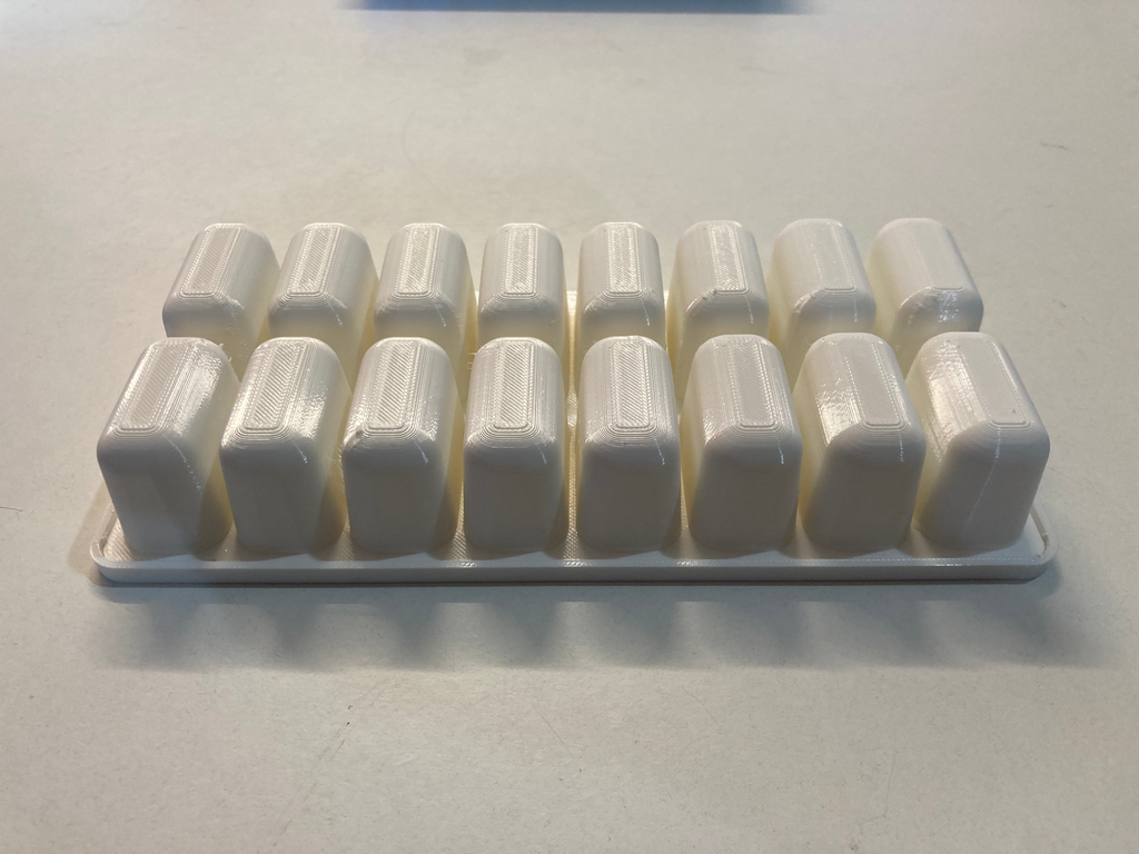 Icecube Tray / Eiswürfelform