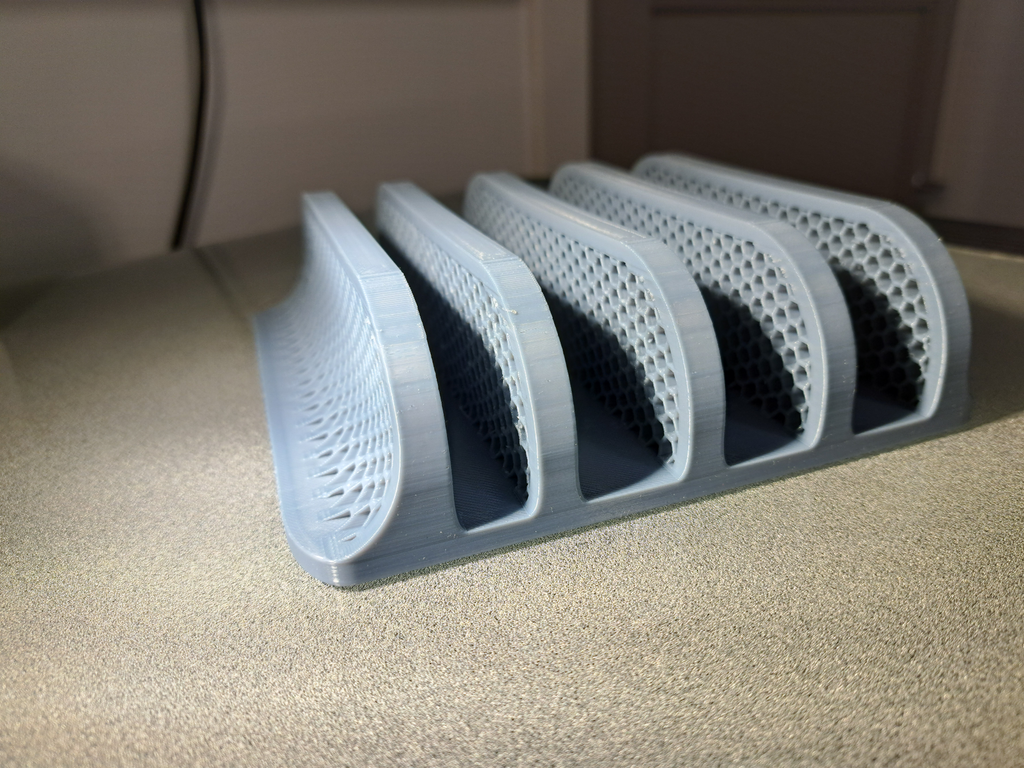 Laptop Vertical Stand (4 slots: 15mm, 3 x 22mm)