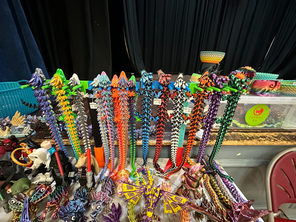 Dragon Sales Stand