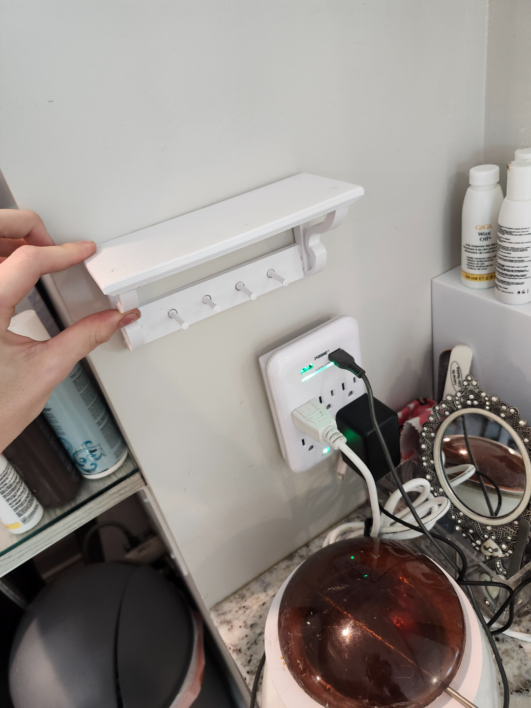 3d printed shelf with holes for drywall screws