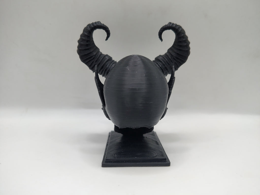 Vampire Skull – Dark Decoration