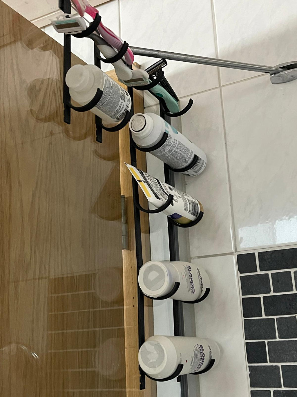 Filigranes Duschregal – modular & flexibel