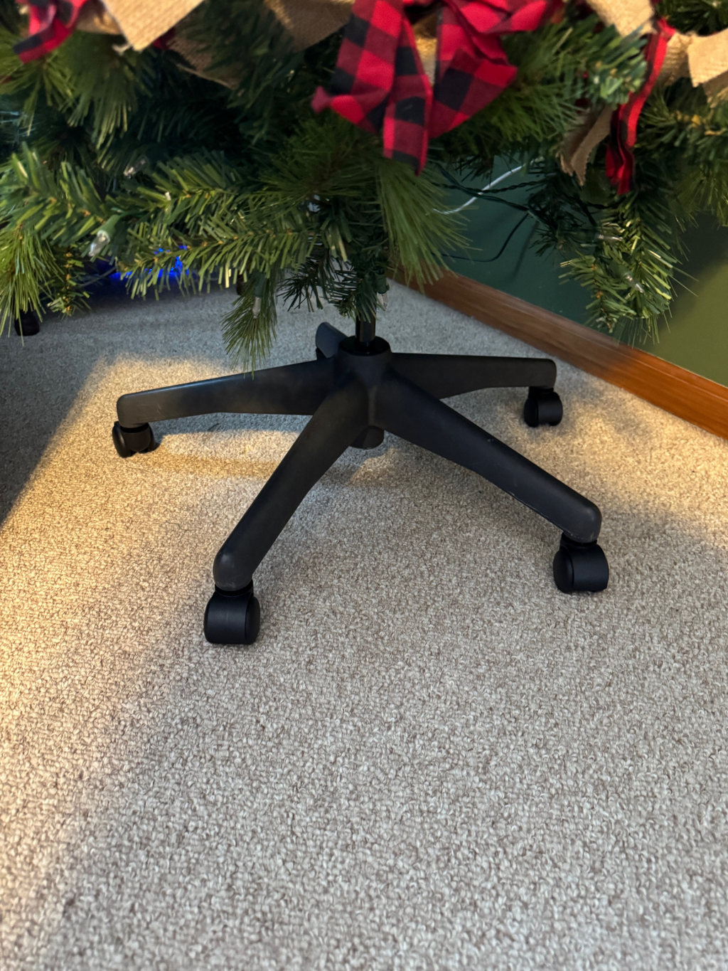 Christmas tree mount bushing for desk chair