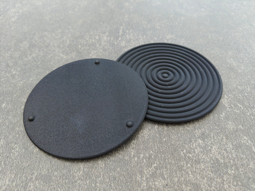 Stackable coaster with feet