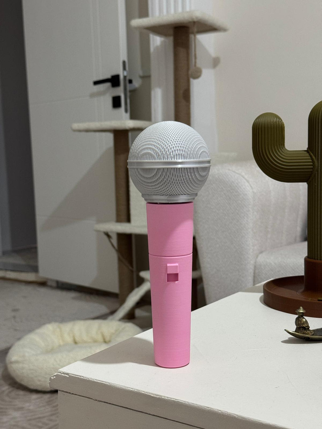 Microphone
