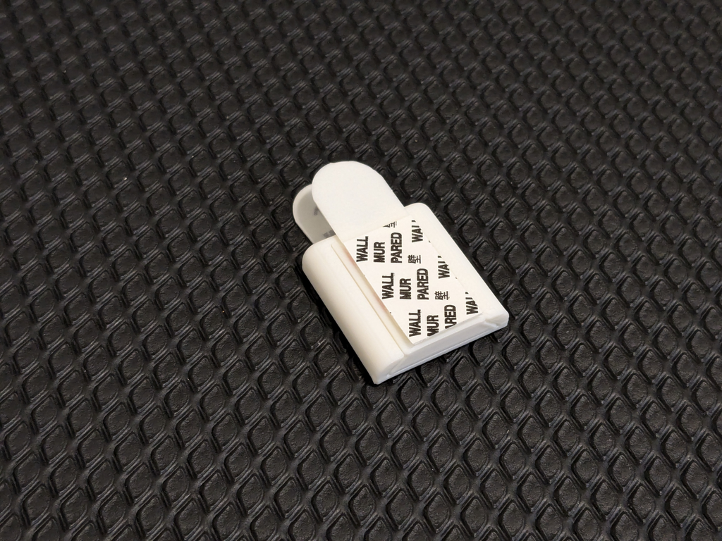 Slim Universal Wall Mount (Small Command Strip)