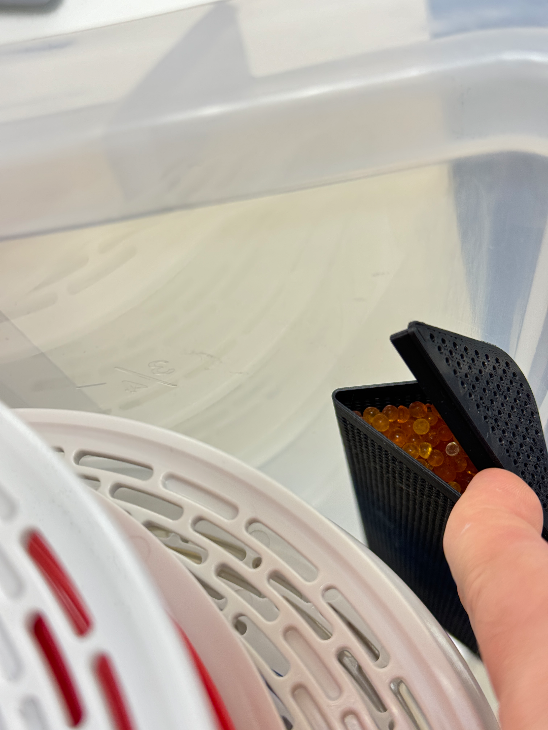 Desiccant Corner Box - Silica Gel Filament Dryer
