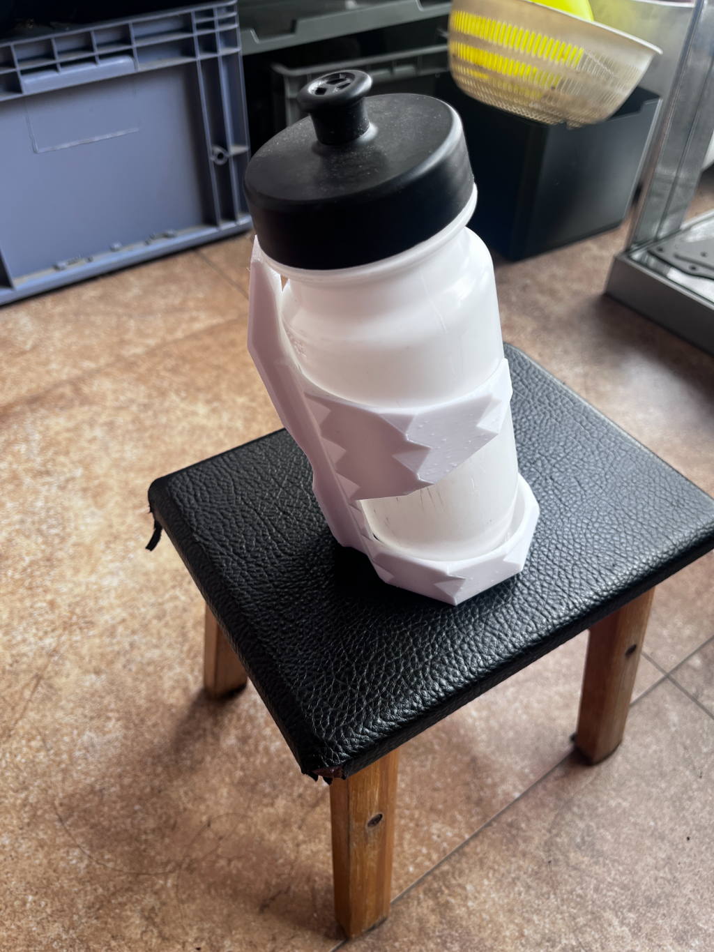 Cycling kettle rack（水壶架）