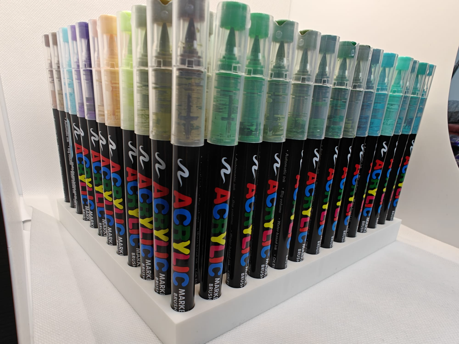 Acrylic Marker Pen Holder 12x14
