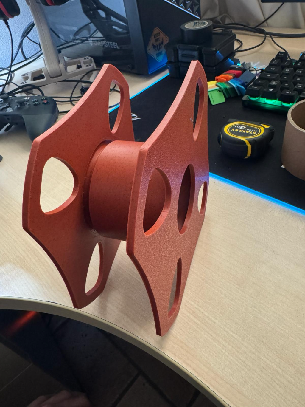 Reel holder