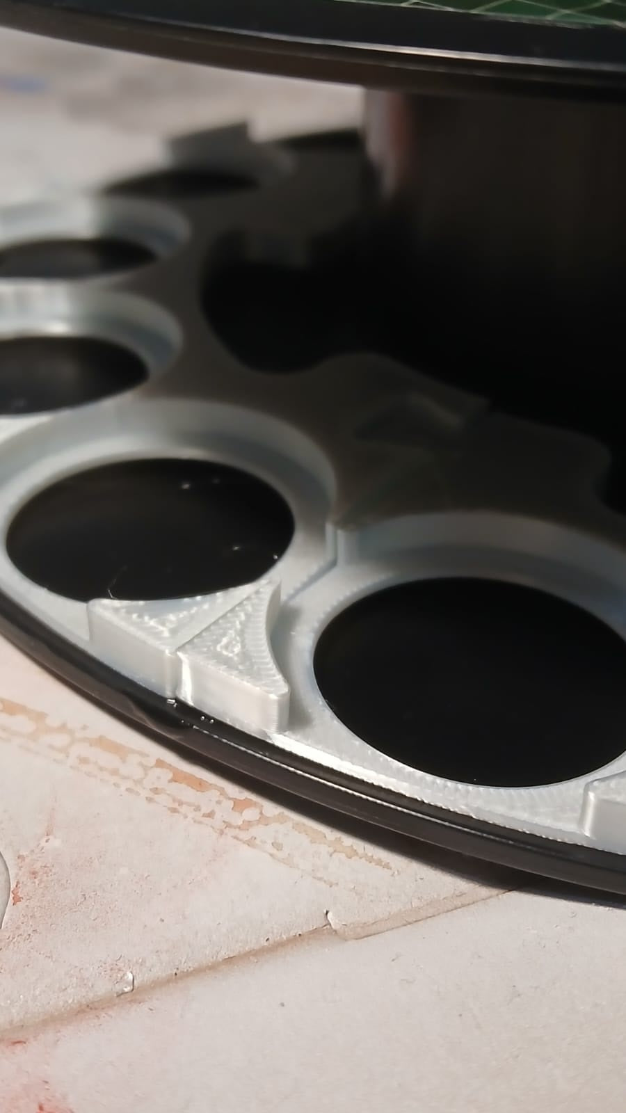 Acrilex Paint Holder (Spool Reuse)