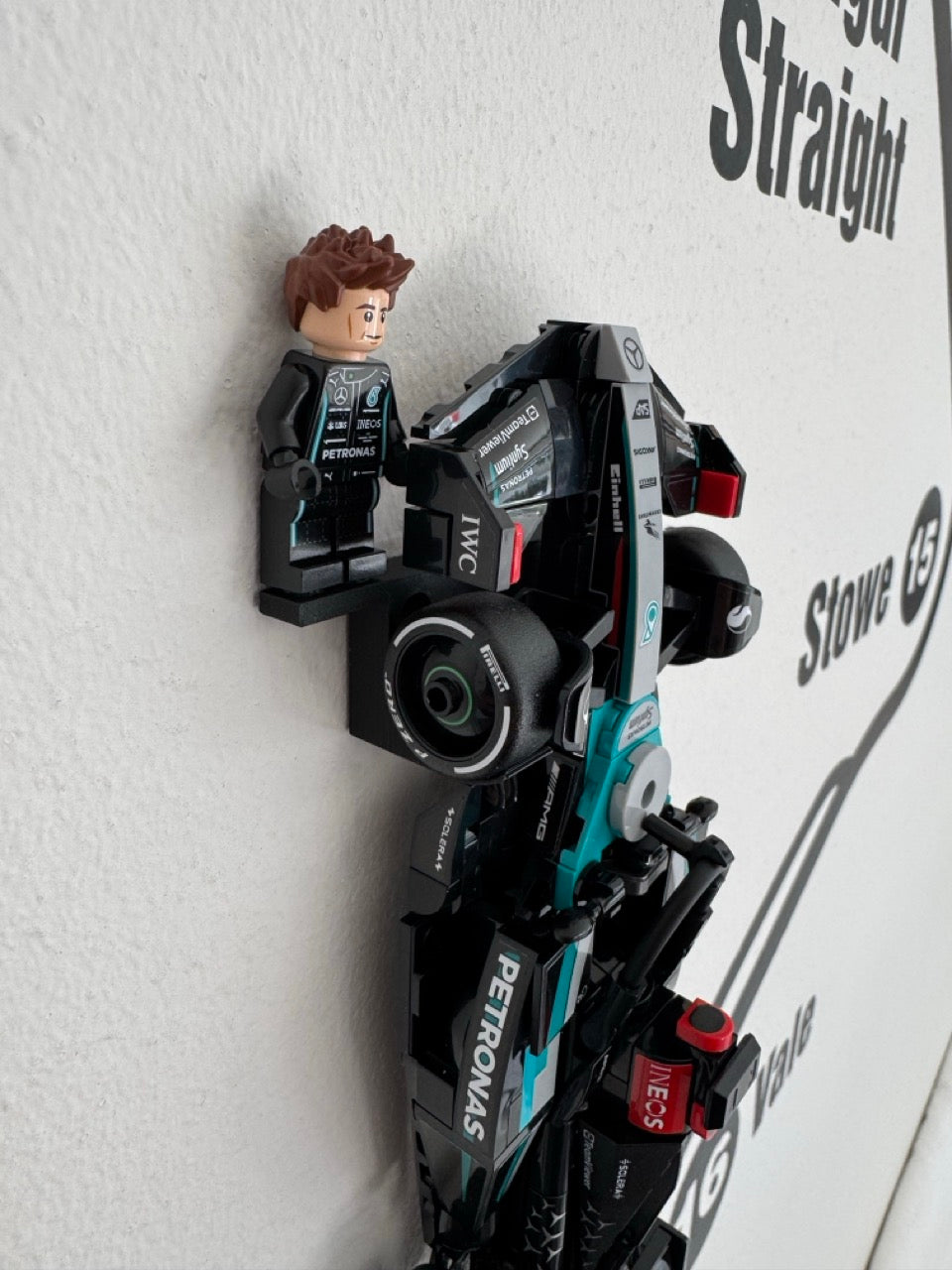 F1 Speed Champions Wall Mount