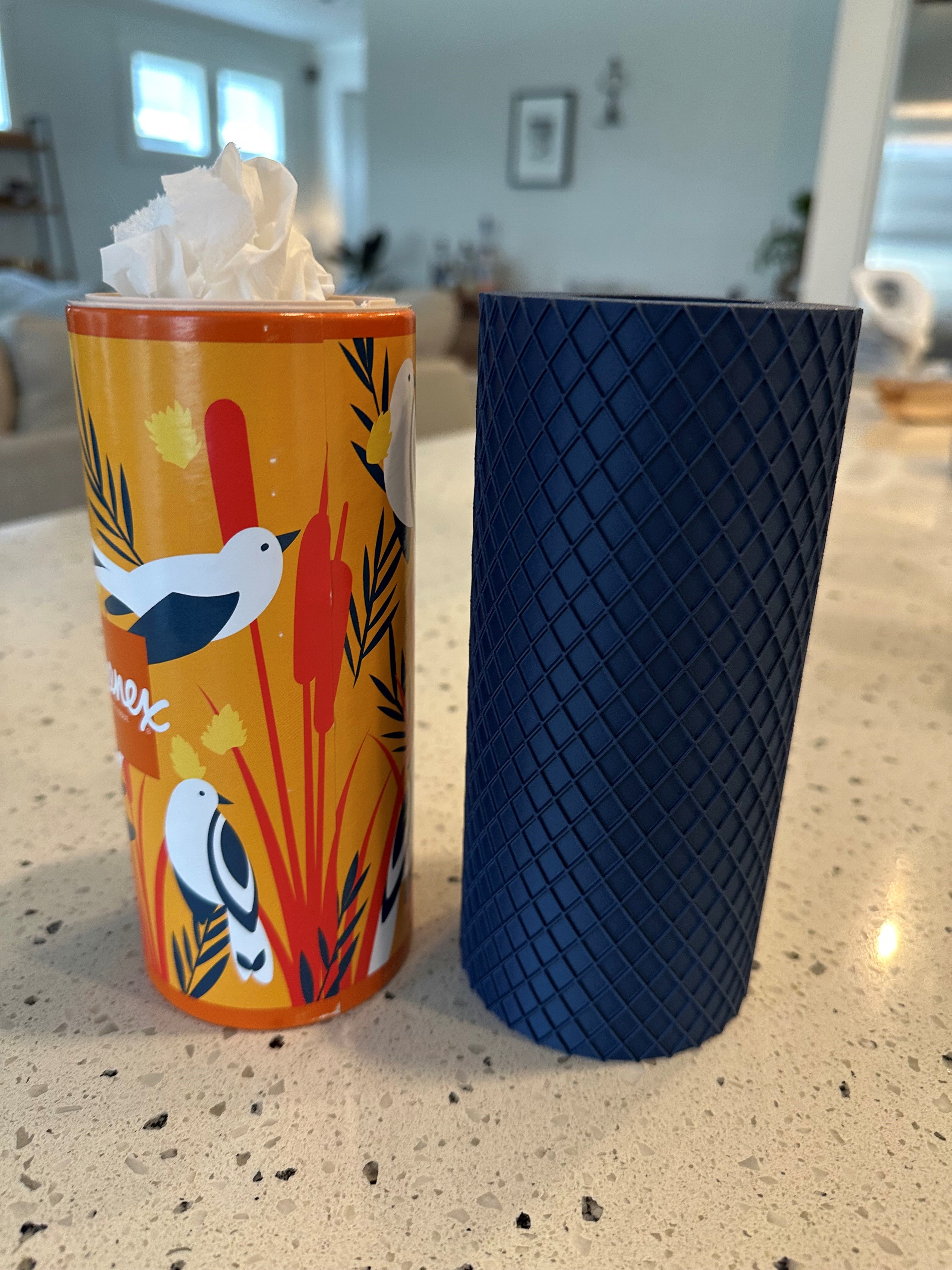 Tissue Tube Cover - Lattice Pattern