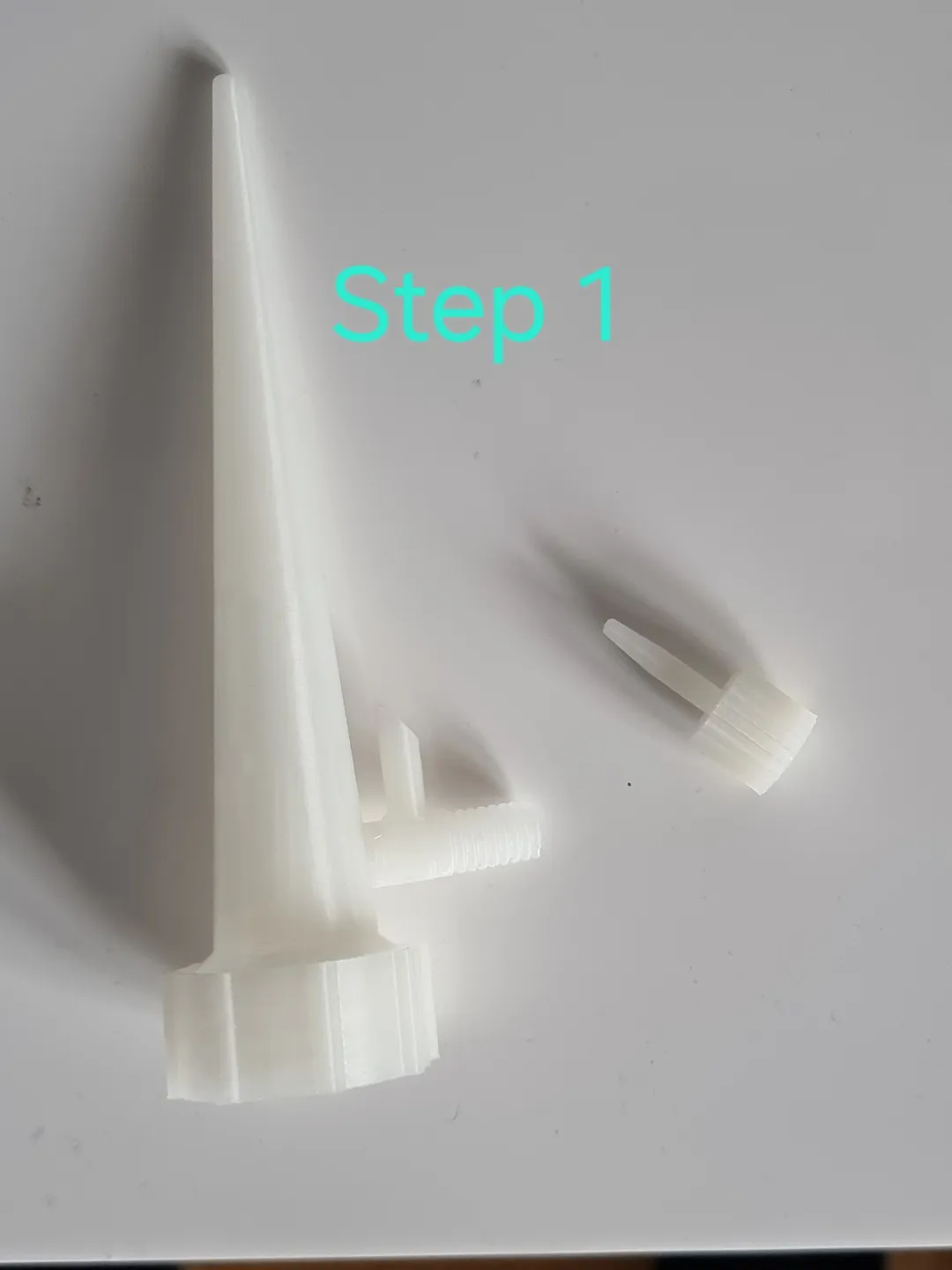 Adjustable Drip Waterer PET-Bottle