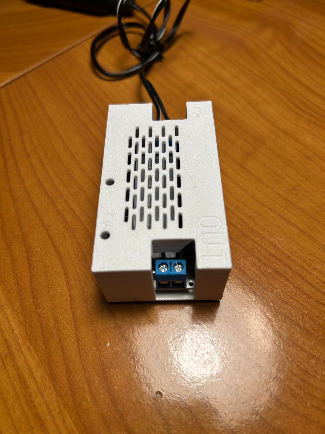 Enclosure with captive nut for DC-DC step up/down CC/CV module
