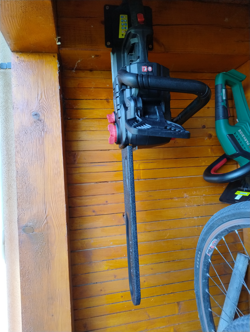 Parkside chainsaw wall holder