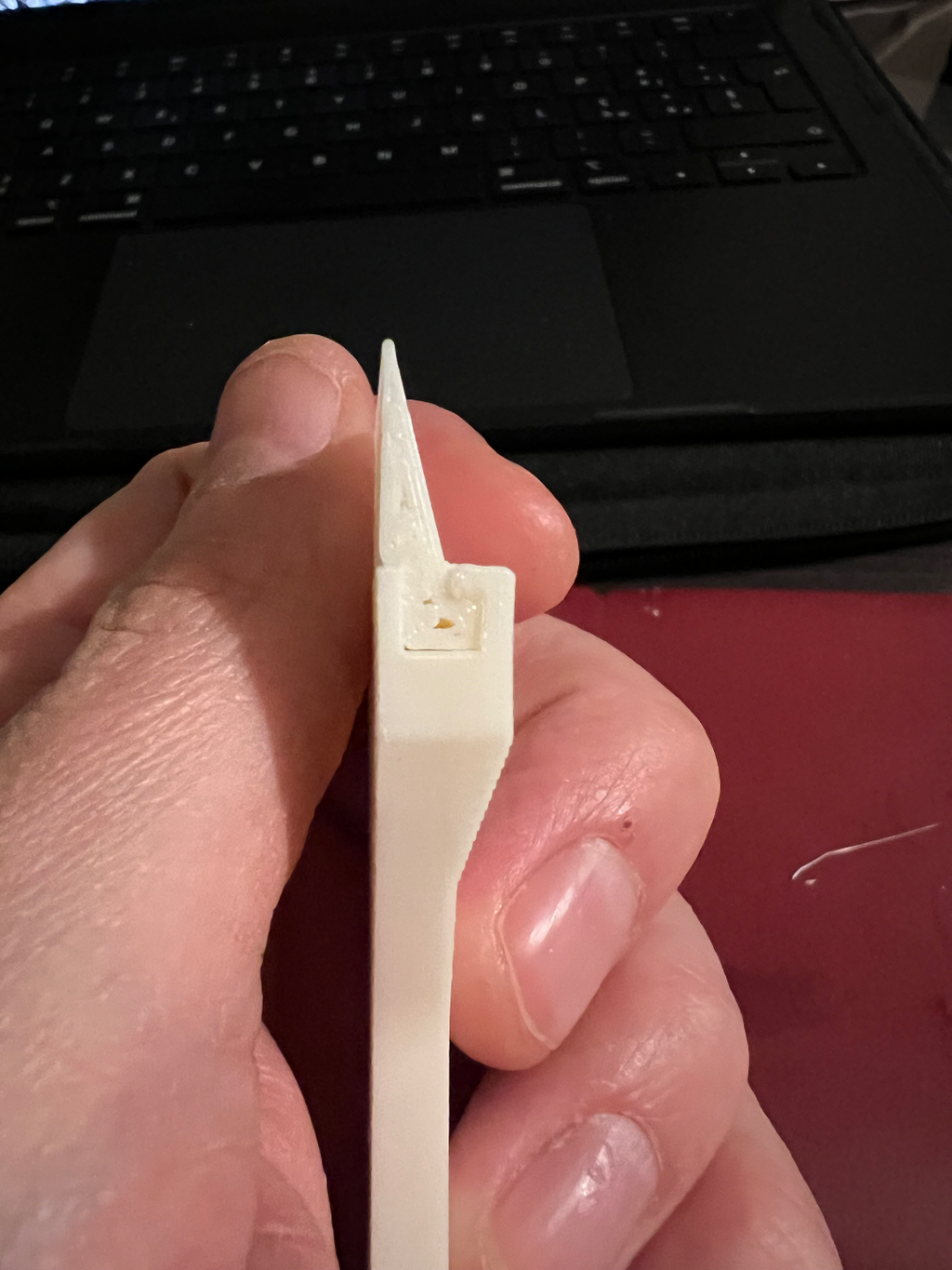 Rechargeable Bed Scraper