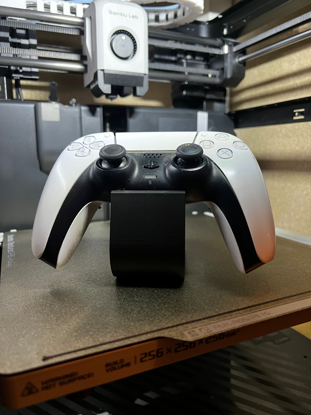 universal controller stand