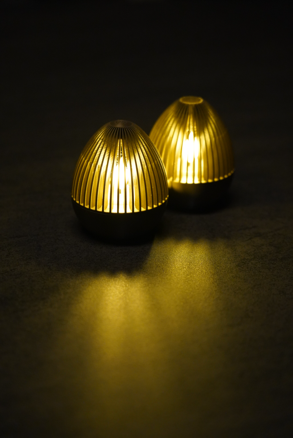 Elegant easter egg tea light