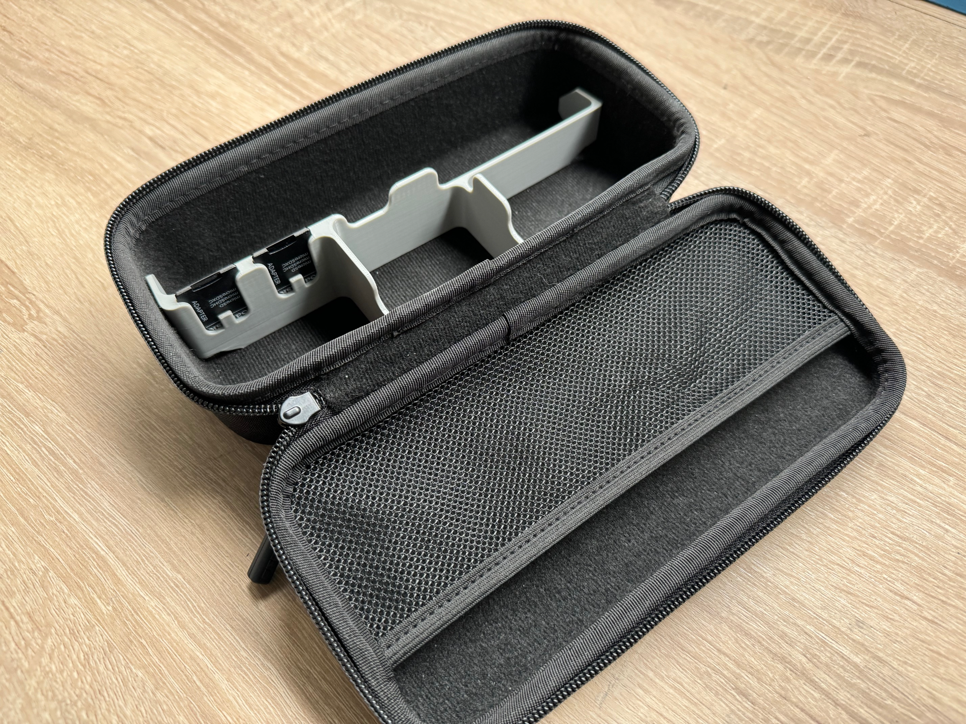 Organizer GoPro Hard Shell Camera Case ( Hero 9, 10, 11 icluded case )