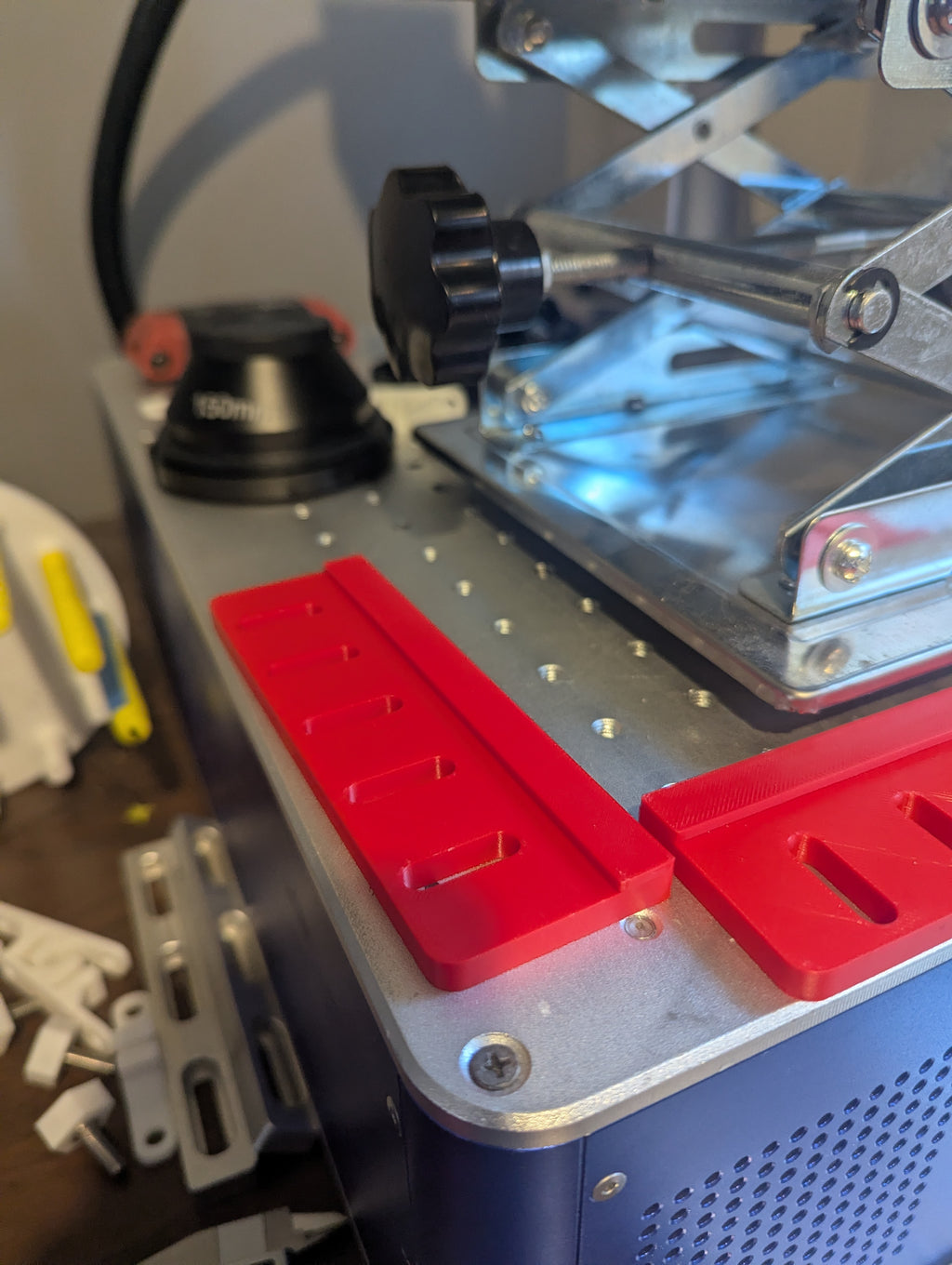 Fiber Laser Straight Edge FIxture