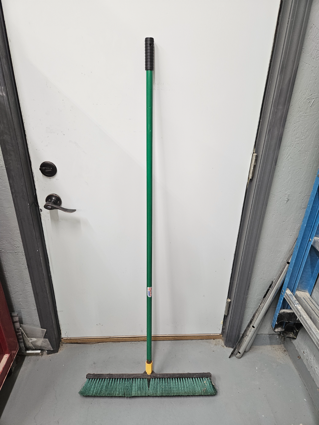 Broom Grip