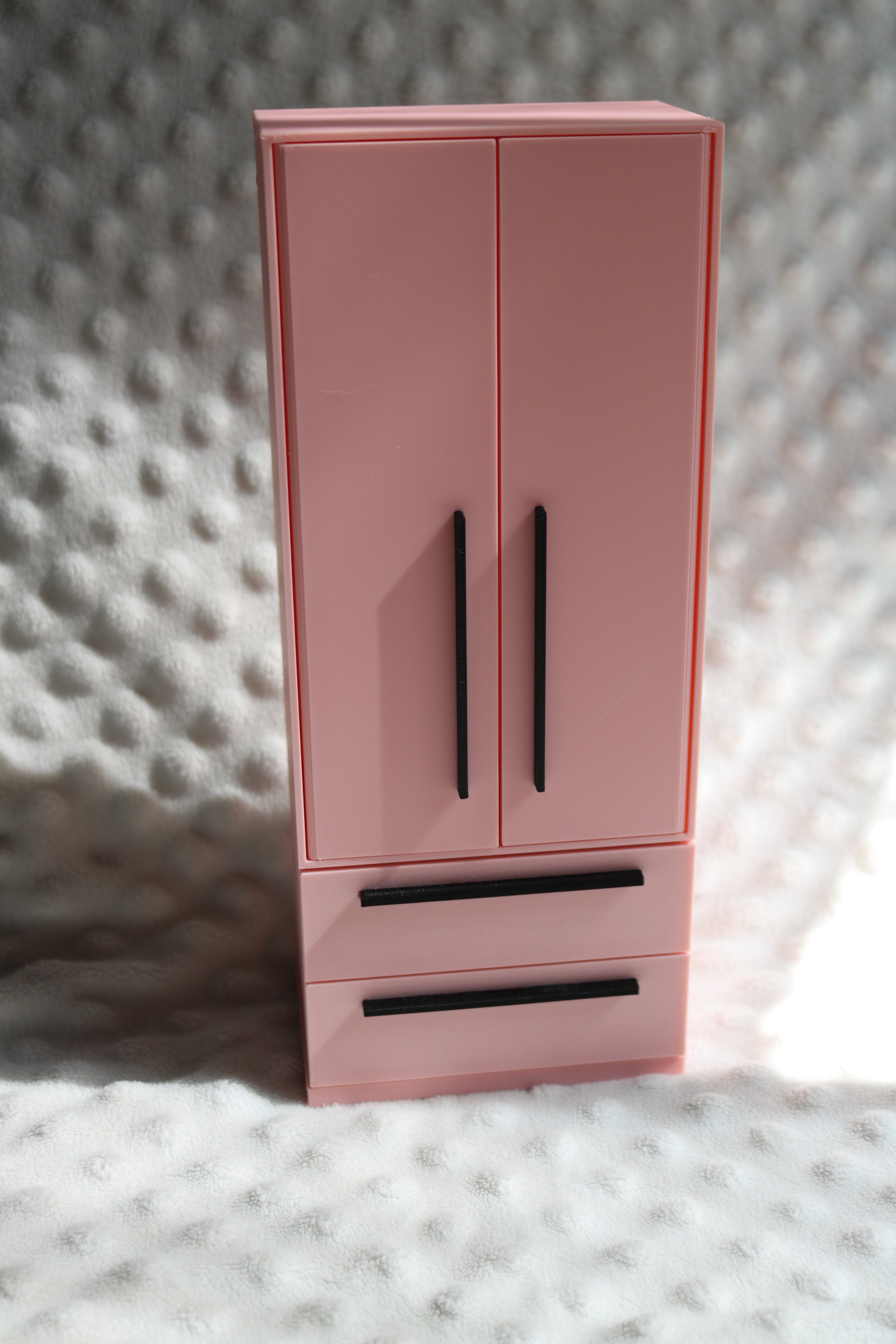 Dollhouse furniture - Wardrobe