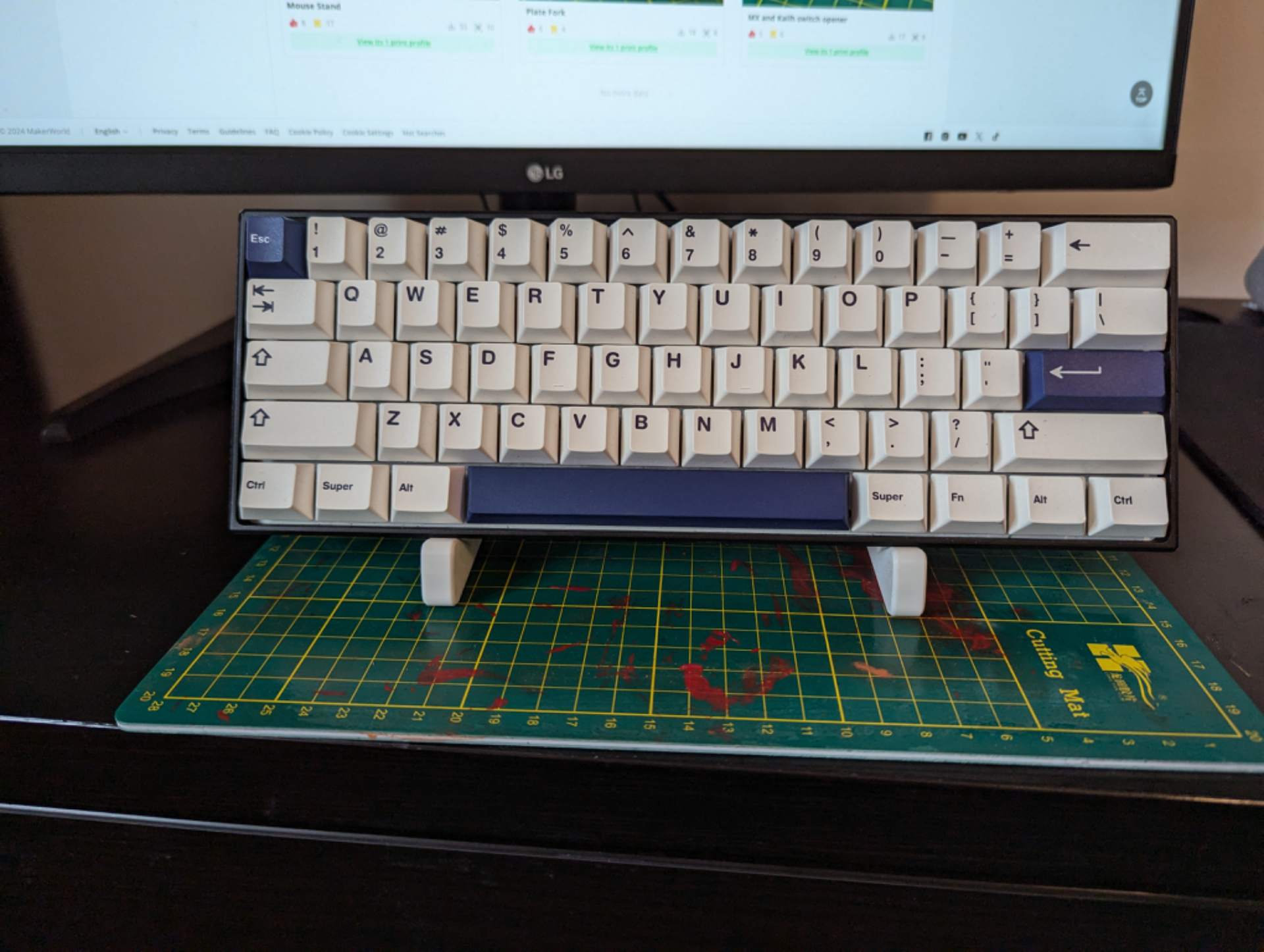 Keyboard Stand Minimalistic